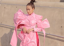 Tuyết Nga đội nón, diện áo dài ở Seoul Fashion Week 2019