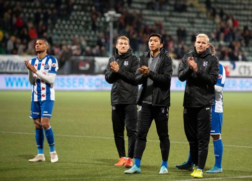 CĐV lo lắng về cơ hội ra sân của Văn Hậu ở Heerenveen