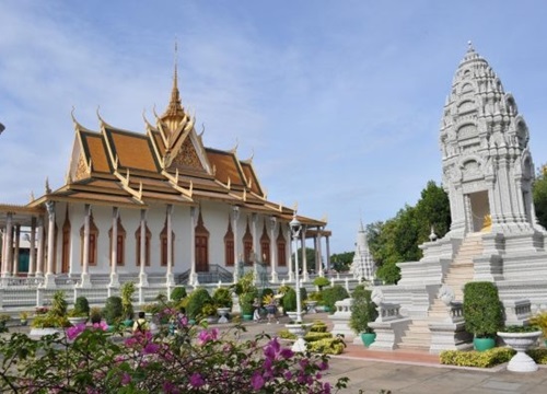 Chiêm ngưỡng ngôi Chùa Wat Preah Keo Morokat của đất nước Campuchia