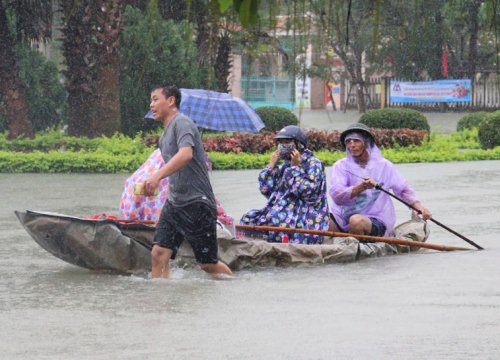 Chủ động ứng phó diễn biến bất thường của mưa bão