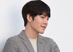 Chuyện ấm lòng giữa showbiz Hàn ồn ã: Bị bệnh, Kim Woo Bin vẫn giúp bạn chiến đấu với ung thư bằng cách này!