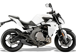 Naked bike 649,3cc, phanh ABS, giá rẻ bất ngờ