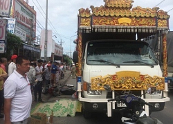 Xe tang cán chết nam công nhân trên đường đến công ty