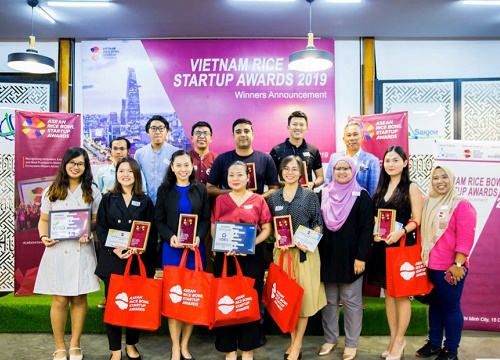 Học viện TEKY nhận cú đúp giải thưởng tại Rice Bowl Startup Awards 2019