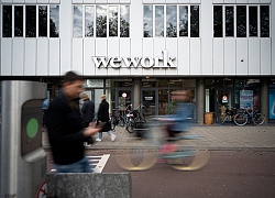 Nỗ lực cứu "con tàu đắm" WeWork của Sofbank