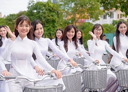 Khi trò nữ không chịu mặc áo dài