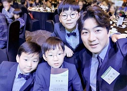 Daehan - Minguk - Manse khoe vẻ đáng yêu, nổi bật hơn cả bố khi tham gia sự kiện