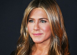 Làm thế nào để 50 tuổi vẫn trẻ trung rạng ngời được như Jennifer Aniston? Bạn chỉ cần học 4 tips làm đẹp này của cô mà thôi