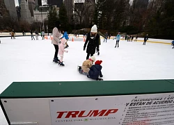 Mỹ: Sân băng công viên ở New York bỏ tên Tổng thống Trump