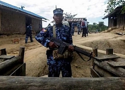 Myanmar: Các tay súng tấn công, bắt cóc hàng chục cảnh sát