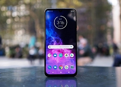 Moto G8 Plus dùng chip Snapdragon 665 vừa xuất hiện trên Geekbench