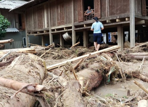 Trước tháng 12 phải có nhà cho người dân vùng lũ Thanh Hóa