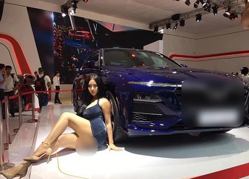 Võ Huỳnh Ngọc Phụng - Cô gái cố tình lộ ngực ở Motor Show là ai?