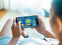 Cảnh báo: Mù mắt vì chơi game trên điện thoại