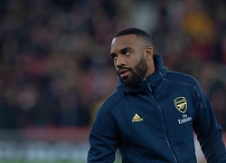 Choáng với hành động của Lacazette sau trận hòa Palace