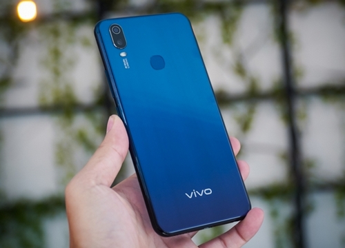 Đánh giá chi tiết Vivo Y11: Mức giá 'hủy diệt' dưới 3 triệu làm được những gì?