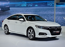 Đắt hơn Toyota Camry gần 300 triệu đồng, Honda Accord liệu có tiếp bước 'ế ẩm'?