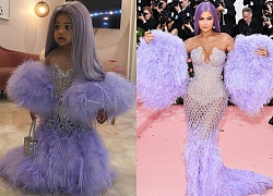 Kylie khởi động Halloween "căng đét" bằng hình ảnh 5 triệu like gây bão: Bé Stormi cosplay mẹ không chệch phát nào