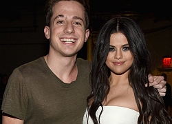 Mặc cho cú unfollow "chí mạng" của Selena Gomez, Charlie Puth vẫn ung dung thể hiện tình yêu đến ca khúc Lose You To Love Me.