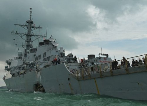 Mỹ hoàn thành sửa chữa khu trục hạm USS John S. McCain sau vụ va chạm tàu chở dầu