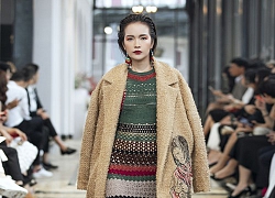 Ngọc Châu tái xuất lạnh lùng, catwalk hút hồn trên sàn runway