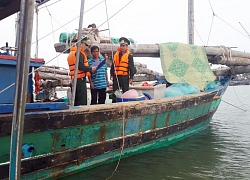 Quảng Ninh: Loay hoay "chặn" đánh bắt tận diệt