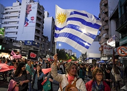 Uruguay bầu cử tổng thống và trưng cầu ý dân về cải cách an ninh