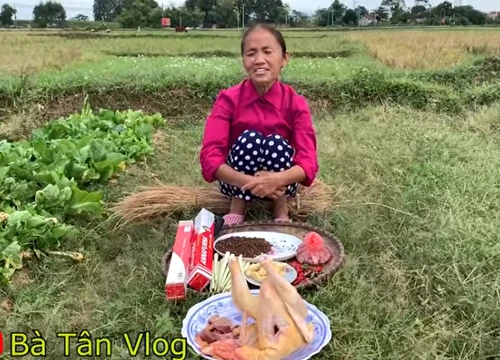 Vừa tuyên bố "đoạn tuyệt" các món siêu to khổng lồ gắn liền với thương hiệu Bà Tân Vlog, video nấu món mới đang khiến mọi người cực kỳ bất ngờ