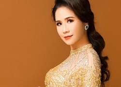 Đào Vân Anh làm mẫu áo dài