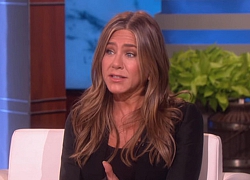 Hết tạo kỷ lục Instagram, Jennifer Aniston lại gây bão khi... khóa môi Ellen DeGeneres trên sóng truyền hình