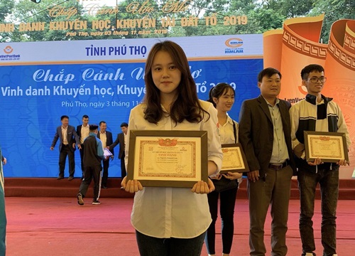 "Chắp cánh ước mơ" vinh danh khuyến học, khuyến tài đất Tổ năm 2019