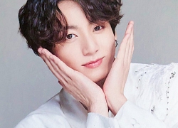 Fan &#8216;đứng ngồi không yên&#8217; hóng sản phẩm solo và đây là cập nhật mới nhất của Jungkook (BTS)