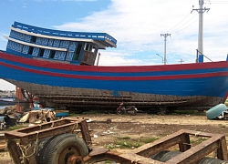 Ngư dân lao đao trong cơn "bão nợ"