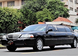 "Soi từng ngóc ngách" limousine 3 khoang kiểu Mỹ Lincoln Town Car tại Việt Nam