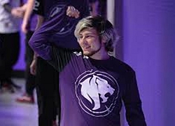 Surefour chính thức gia nhập Toronto Defiant