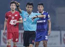 Tổng kết V-League 2019: Không có VAR, loạn trọng tài