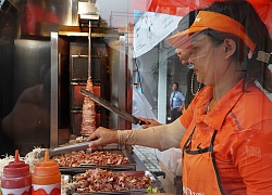 Xe bánh mì Kebab của 3 mẹ con Hà Nội đắt khách tại thủ phủ thốt nốt