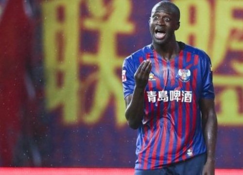 Yaya Toure bị đuổi khỏi sân chỉ sau 10 giây, ở trận đấu cuối có thể là cuối cùng của sự nghiệp