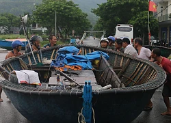 Bão số 6 tăng tốc: Đà Nẵng cấm tàu thuyền ra khơi