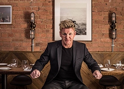 Có bố là đầu bếp triệu phú nhưng các con của Gordon Ramsay vẫn phải ngồi máy bay hạng thường, không bao giờ được vào nhà hàng sang trọng