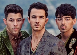 Cuối tuần này, Jonas Brothers có hẹn với fan phát hành một ca khúc Giáng sinh