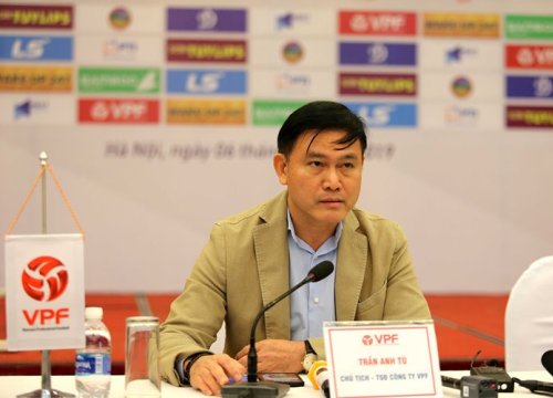 Lãnh đạo VPF "xát muối" Hà Nội FC, mang FIFA ra làm "lá chắn" VAR