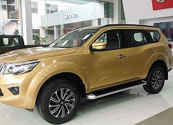 Nissan Terra V bất ngờ giảm giá trăm triệu