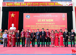 Trường Đại học Sư phạm TDTT Hà Nội kỷ niệm 25 năm thành lập Trung tâm Giáo dục quốc phòng & an ninh và đón nhận Huân chương Lao động hạng Ba