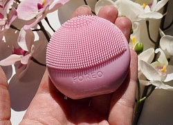 Review và so sánh chi tiết về tất cả các dòng máy rửa mặt của FOREO