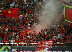 Việt Nam đấu UAE, Thái Lan săn vé World Cup: Chặn hiểm họa pháo sáng thế nào?