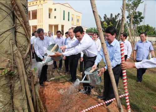 Phó Thủ tướng Trương Hòa Bình dự Ngày hội Đại đoàn kết toàn dân tộc tại Đồng Nai