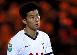 Son Heung-min bị chê giả tạo khi lấy tay che mưa cho trẻ em