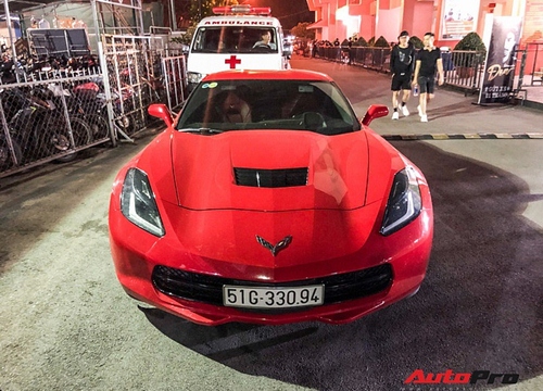 Dân chơi Bến Tre sở hữu nhiều siêu xe nổi tiếng lái Chevrolet Corvette C7 vượt gần trăm km tham dự liveshow của Đen Vâu