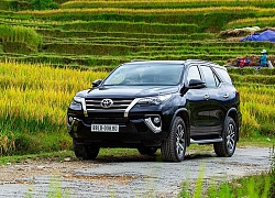 Doanh số tháng 10 của Toyota Việt Nam giảm 14%